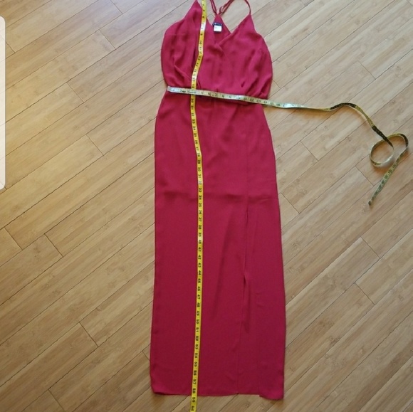 Must sell! Gorgeous lady in red!! - Picture 6 of 6